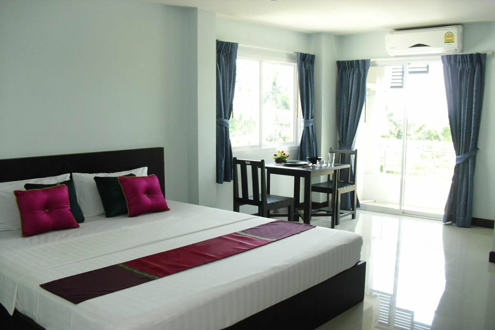 Raya Rawai Place Buitenkant foto